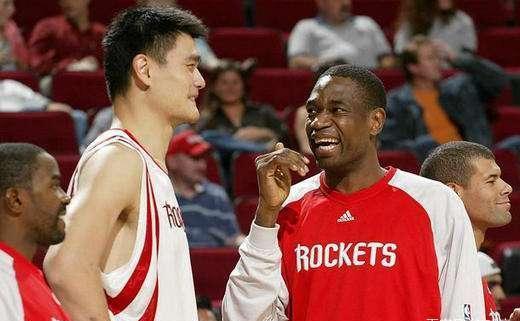 姚明NBA队友都有谁？掰着手指头数一数，还真是一支全明星队