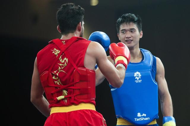 从街头少年到中国武术散打冠军，这条路比你想的更难，也更真实