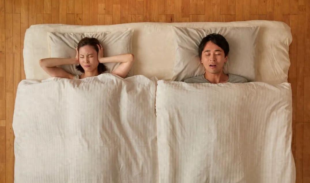 现代婚姻的睡眠困局，同床还是分床？