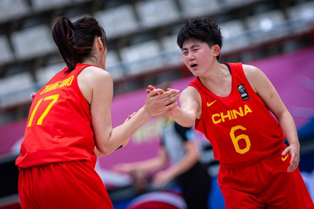 中国男篮迎战日本，杨瀚森领衔的青春风暴