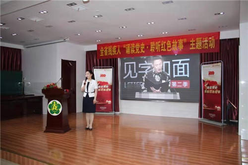 特朗普参加活动后直接拿走剪刀，一场小插曲的背后故事