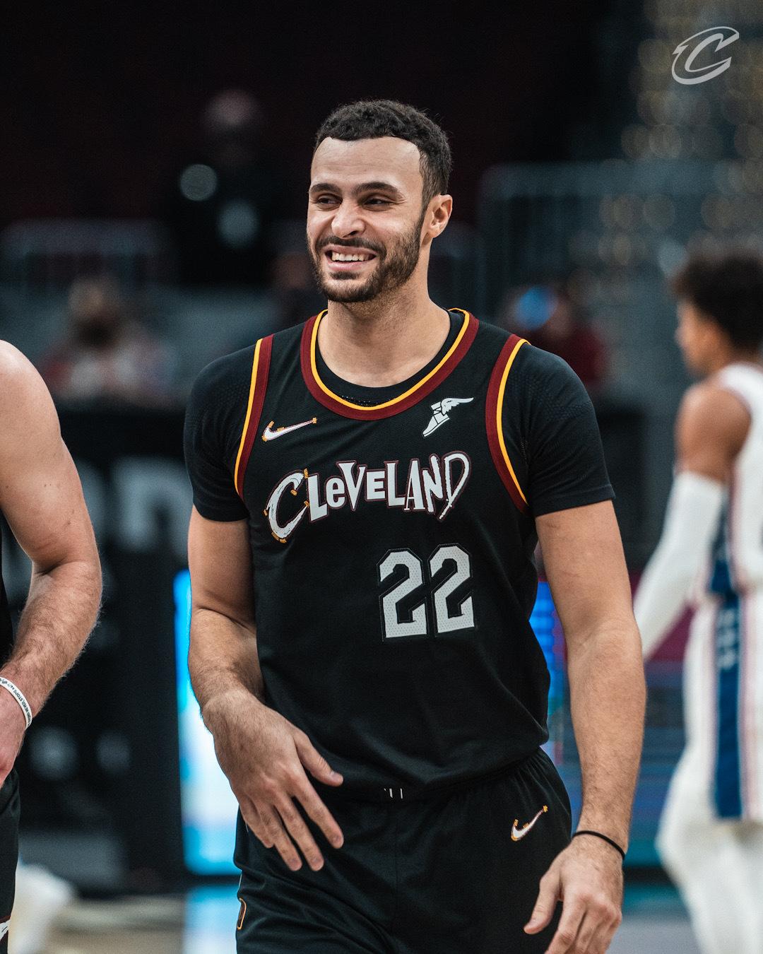 塞克斯顿NBA资料，从年轻国王到关键先生的全景解读