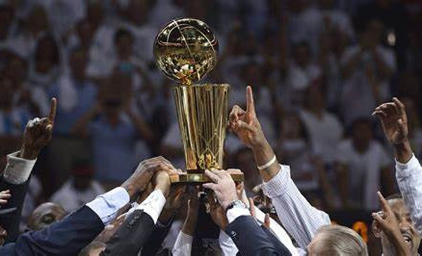 NBA历史获得总冠军球队，那些捧起拉里·奥布莱恩杯的王者们