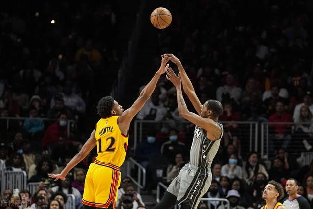 明天NBA前瞻预测,五场硬仗,谁的主场更稳? 明天NBA前瞻预测,五场硬仗,谁的主场更稳?