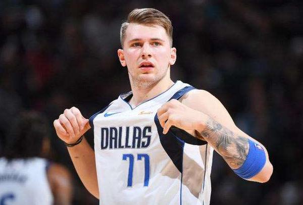中国最受欢迎的NBA球星,不只是球技,更是一种青春记忆 中国最受欢迎的NBA球星,不只是球技,更是一种青春记忆