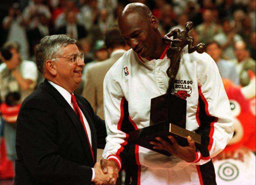 NBA1998年总冠军是谁？乔丹的最后一舞，与那记永恒的世纪一投